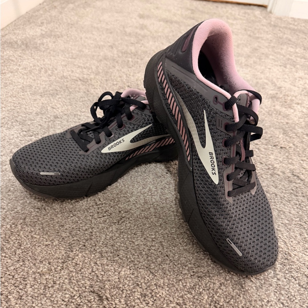 Brooks Adrenaline GTS 22 | Size 10